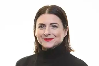 Janine Wellington Headshot